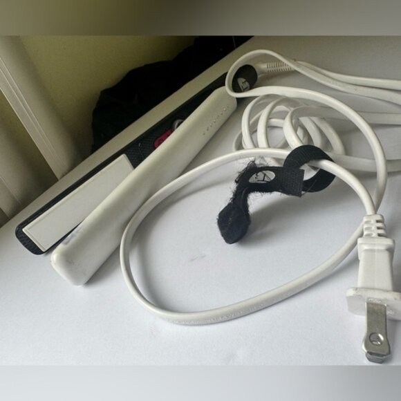 T3 SinglePass Ceramic 1” Professional Straightening Styling Iron Ceramic 73500 - Picture 8 of 12